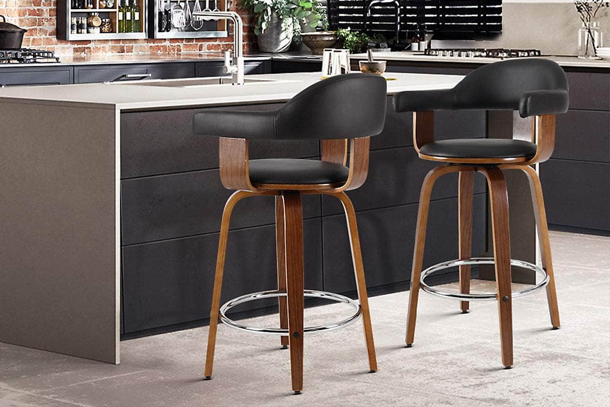 2x Bar Stools Leather Seat Wooden Legs