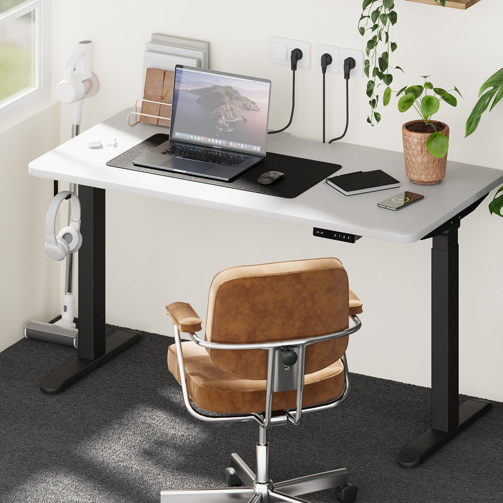 Standing Desk Wireless Charging Dual Motor 140CM Black/White