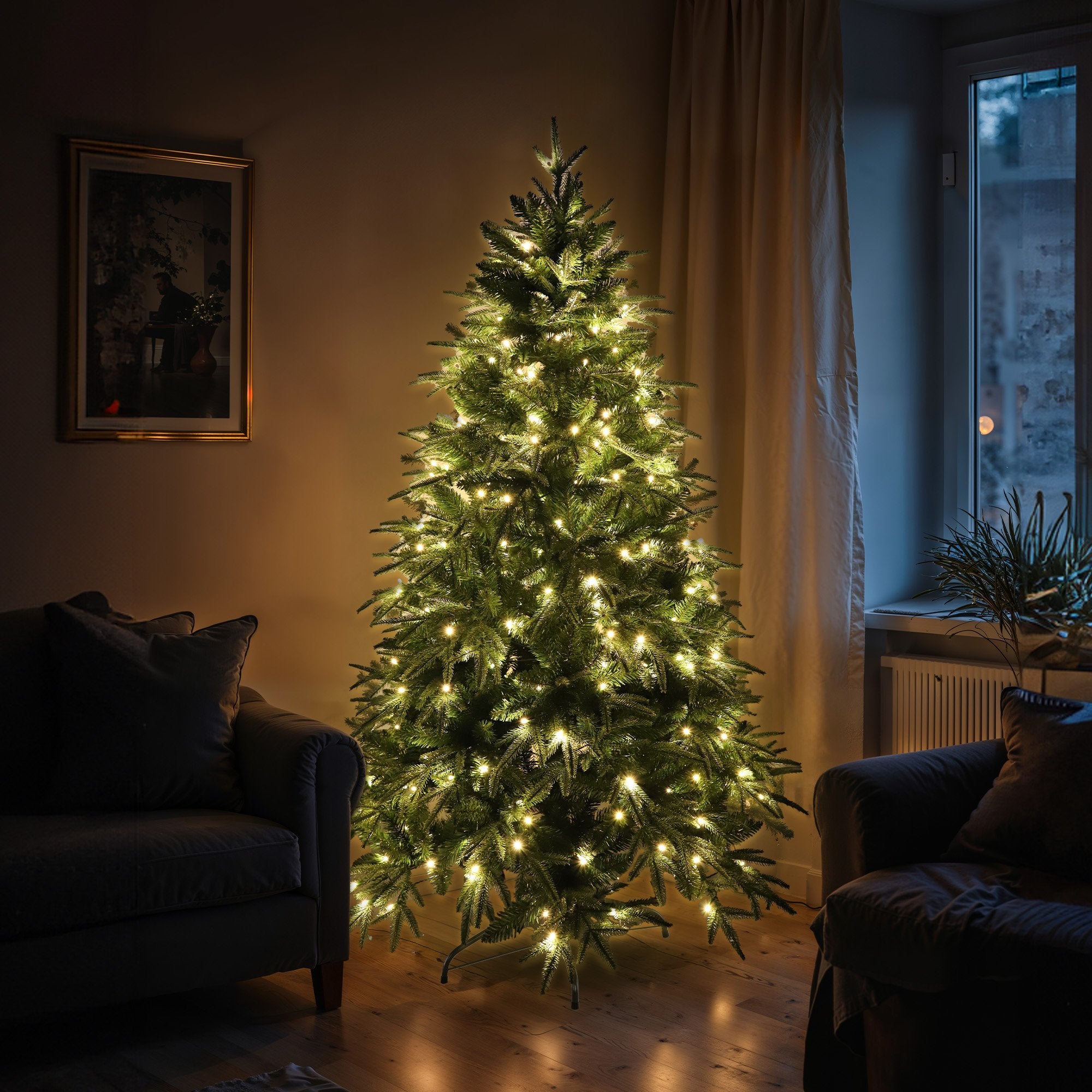 1.2M Prelit Everglow Fir Christmas Tree With 150 Led Lights