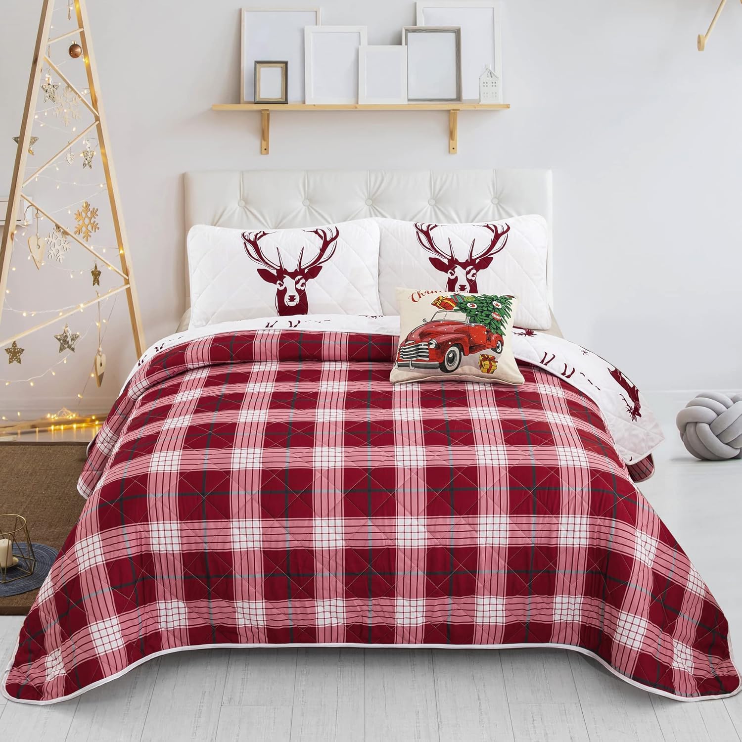 Red & white Reindeer pattern reversible Christmas Queen Bedspread Set