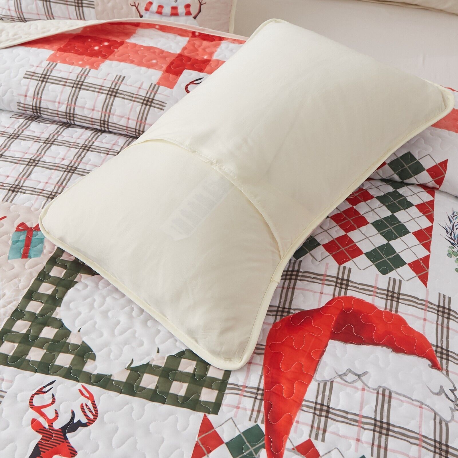 Santa & Reindeer Christmas Queen Bedspread Set