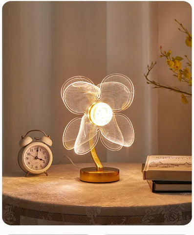 Four Leaf Clover Shape Luxury Acrylic Table Lamp - Modern USB Powered Night Light