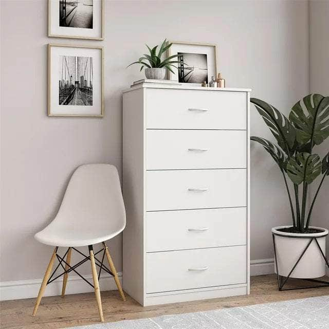 Classic Elegance Five-Drawer Chest for Organized Living