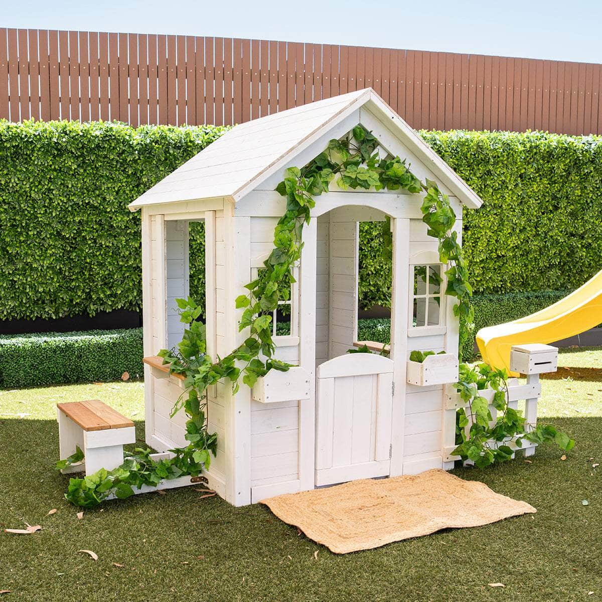 Kids Teddy Cubby House In White (V2) With Floor