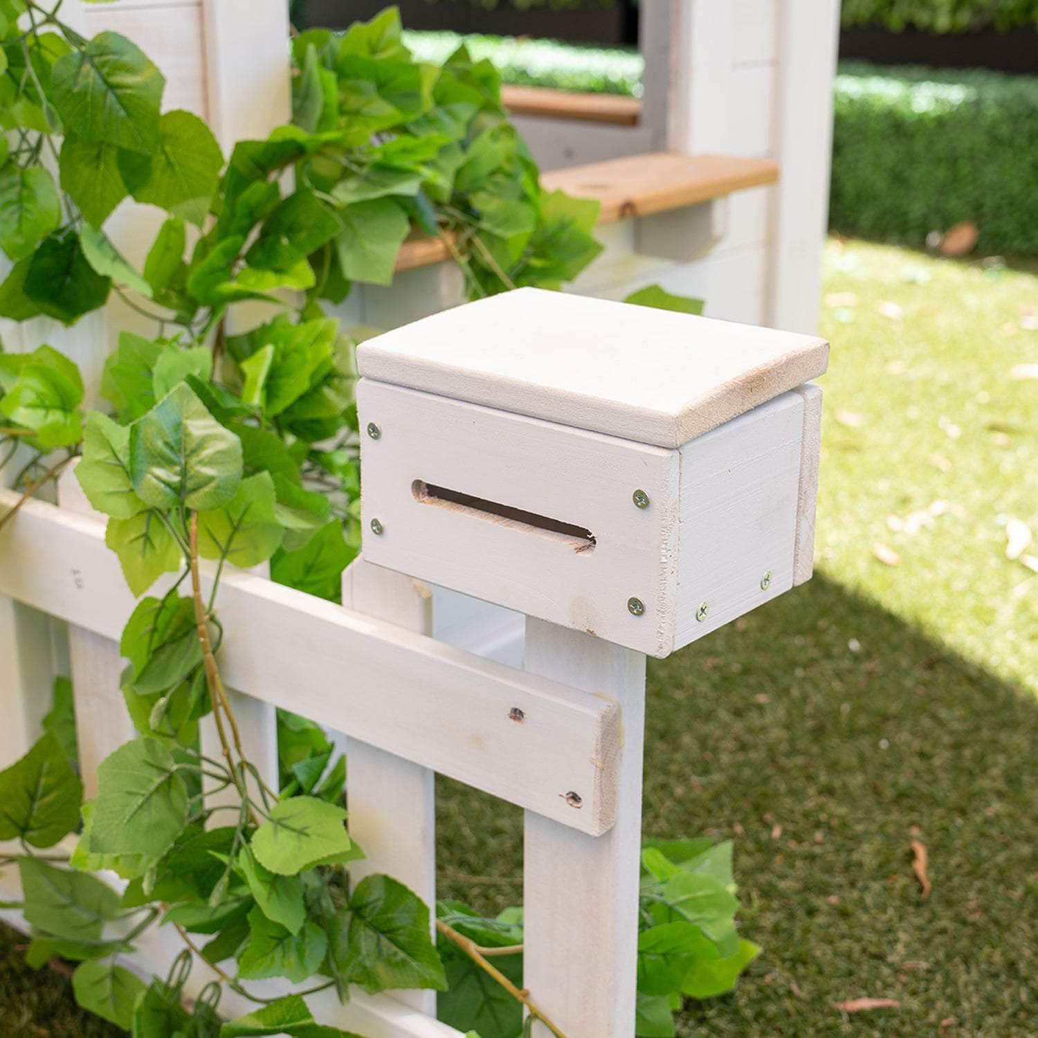 Kids Teddy Cubby House In White (V2) With Floor