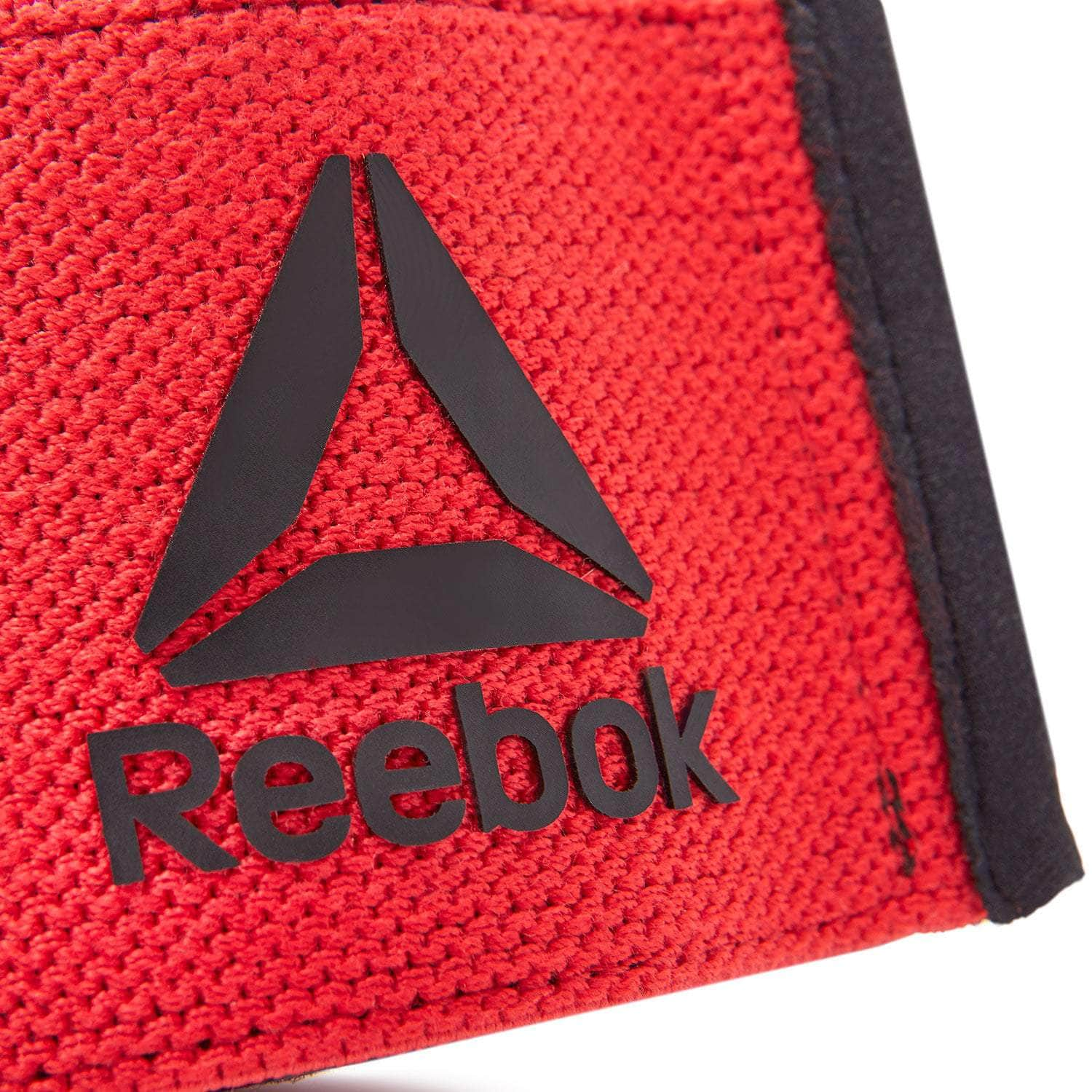 Knee Wraps in Black/Red