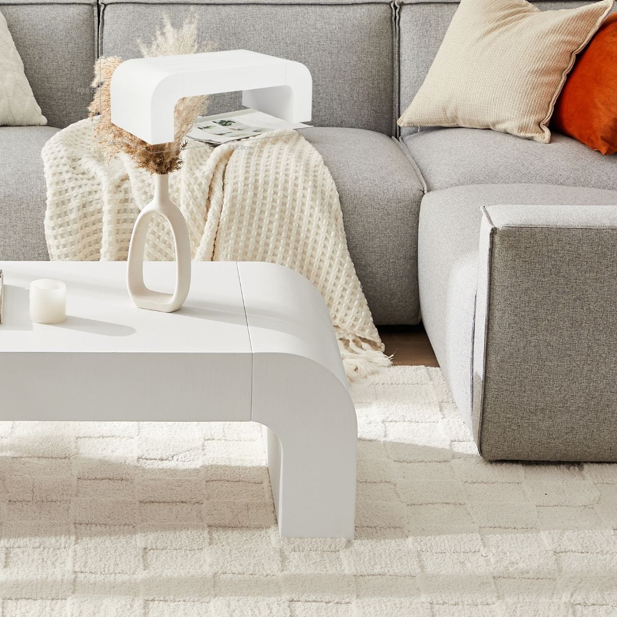 Minimalist Rhett Curve Coffee Table for Modern Aesthetics