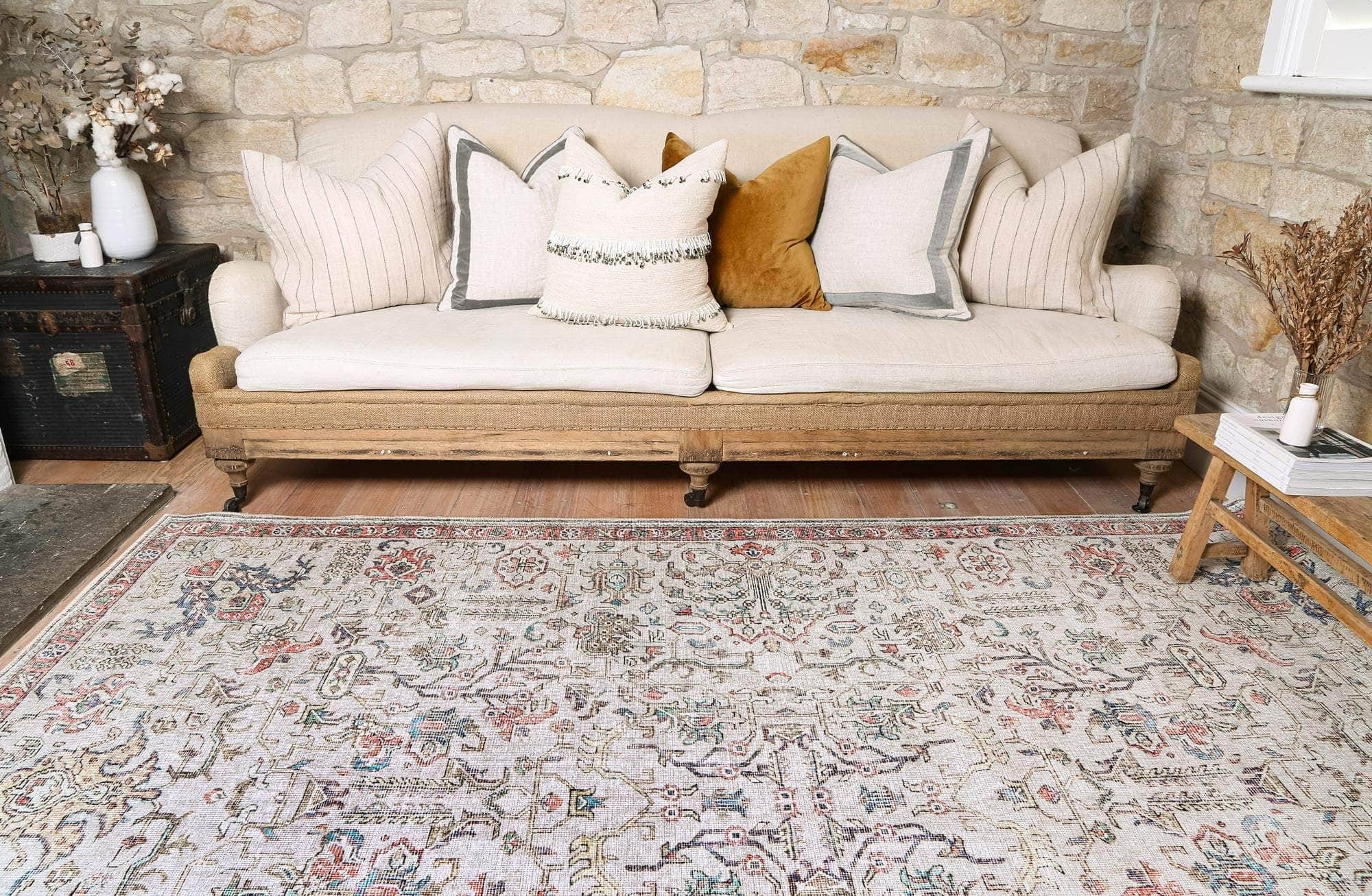 Stylish Ivory Multi Vintage Rug - 200x290