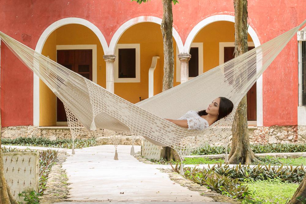 Hammocks Deluxe Outdoor Cotton Mexican Hammock  in Cream Colour King Size