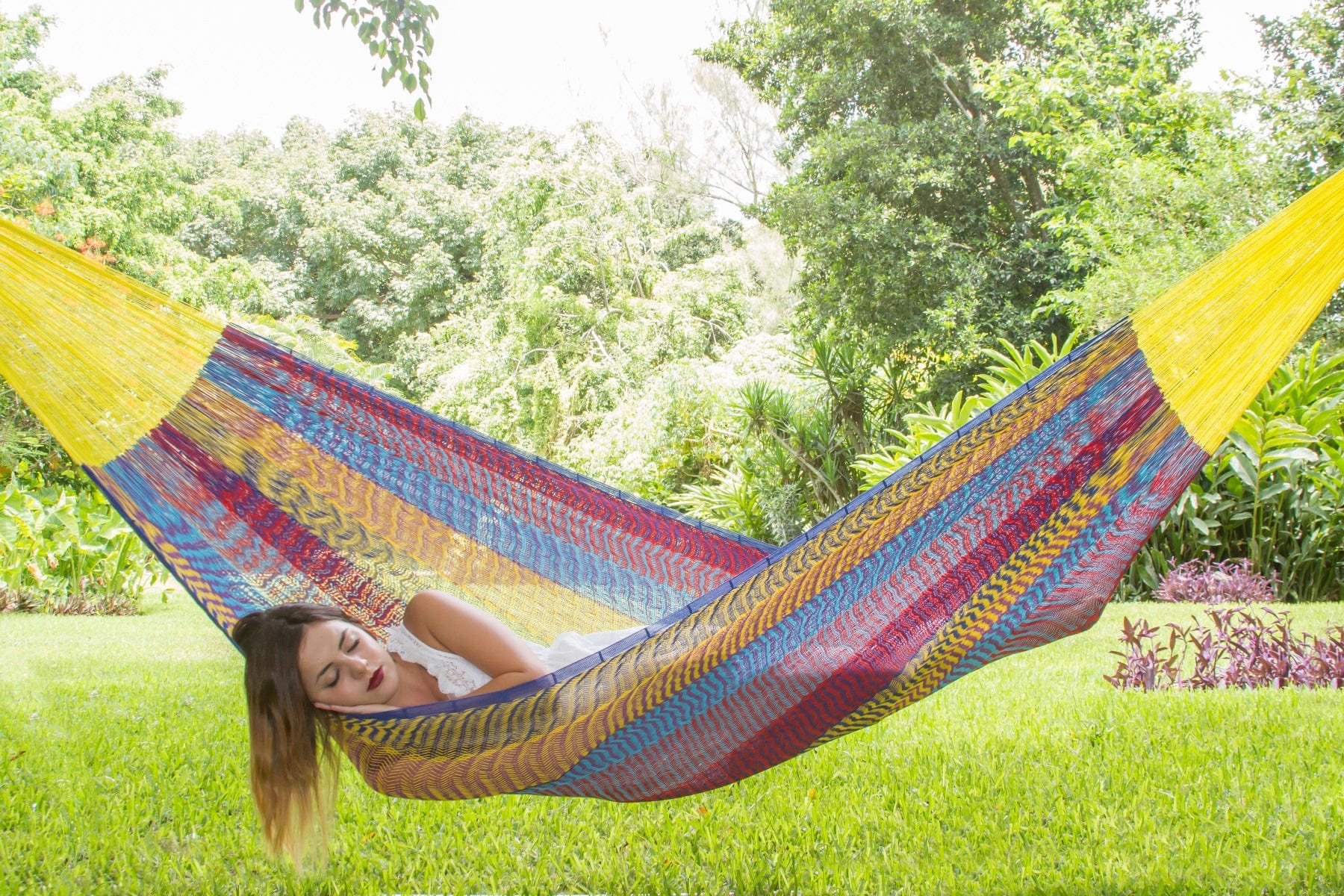 Queen Size Cotton Hammock in Confeti