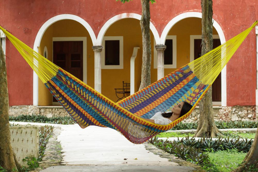 Hammock Queen Size Outoor Cotton Mayan Legacy Mexican Hammock in Confeti